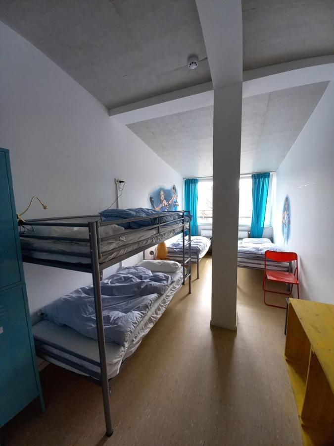 Instantsleep Backpackerhostel St Pauli Hamburgo Exterior foto